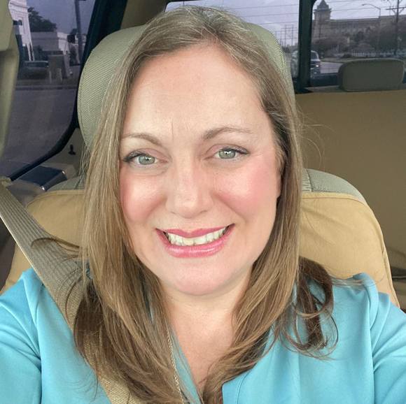 Meet your Posher, Clelie - Picture 1 of 1